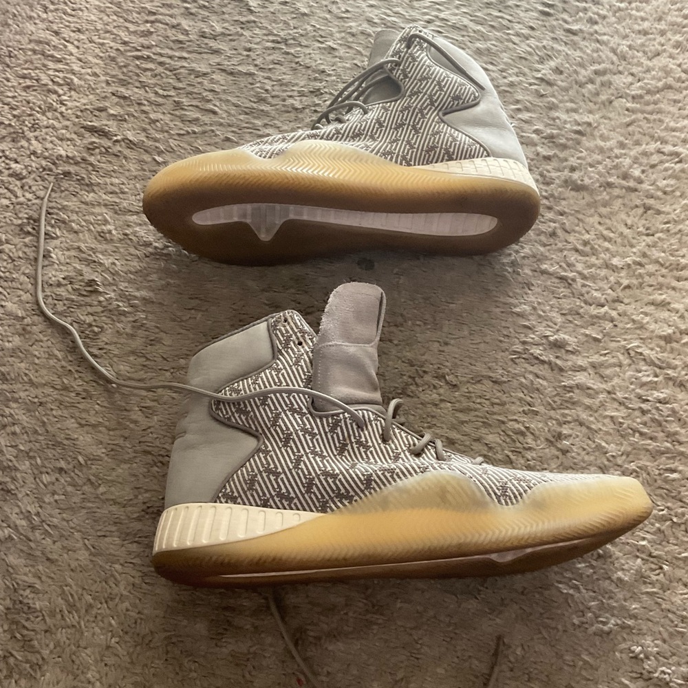Men’s used adidas tubular instinct PK Sneakers size 12 LmS76517 Gray Feather